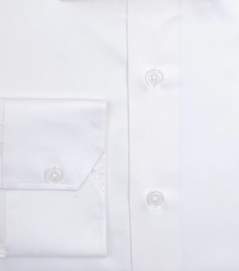 Camicia bianca in popeline facile da stirare