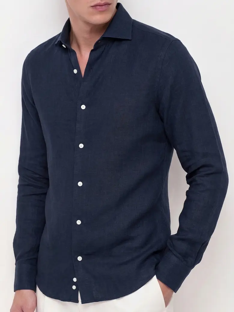 Camicia bianca in popeline facile da stirare